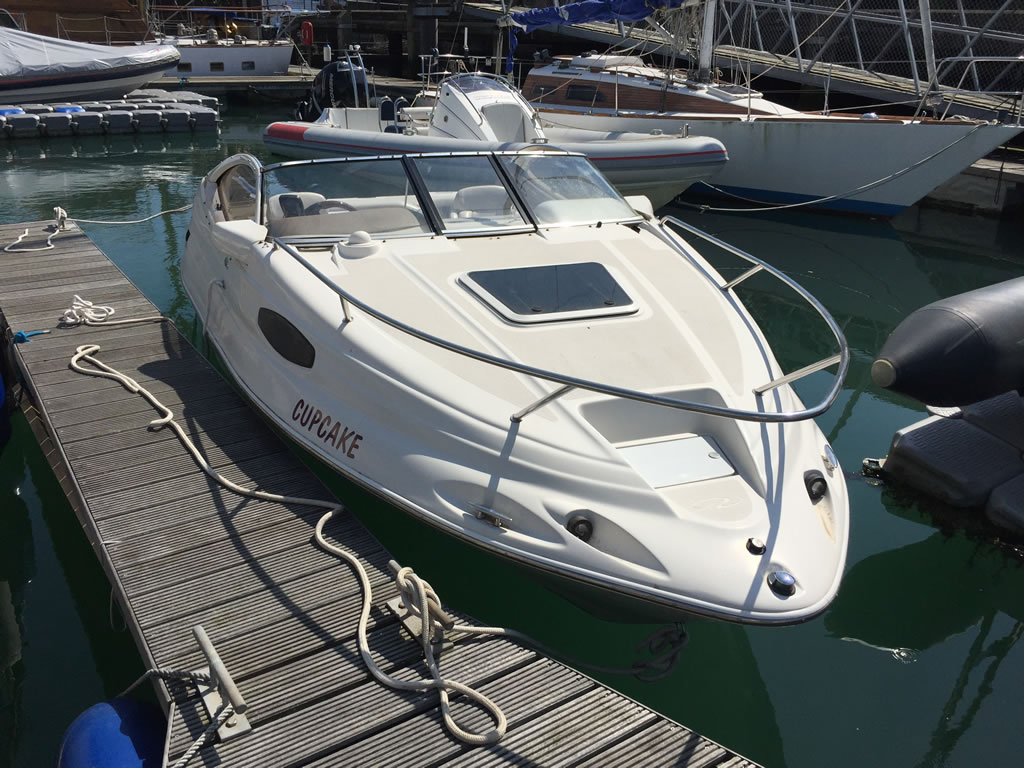 Sending Us Pictures - Picture of a Motorboat